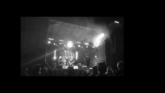 ����� �� Bullet For My Valentine - Waking The Demon [�����������]